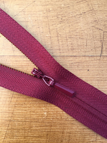 8"/20cm Nylon Skirt/Dress Zip - Purple (866)