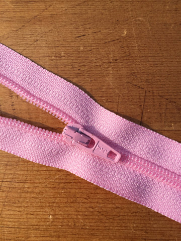 10"/25cm Nylon Skirt/Dress Zip - Hot Pink (817)