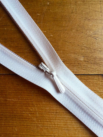 8"/20cm Nylon Skirt/Dress Zip - White (501)
