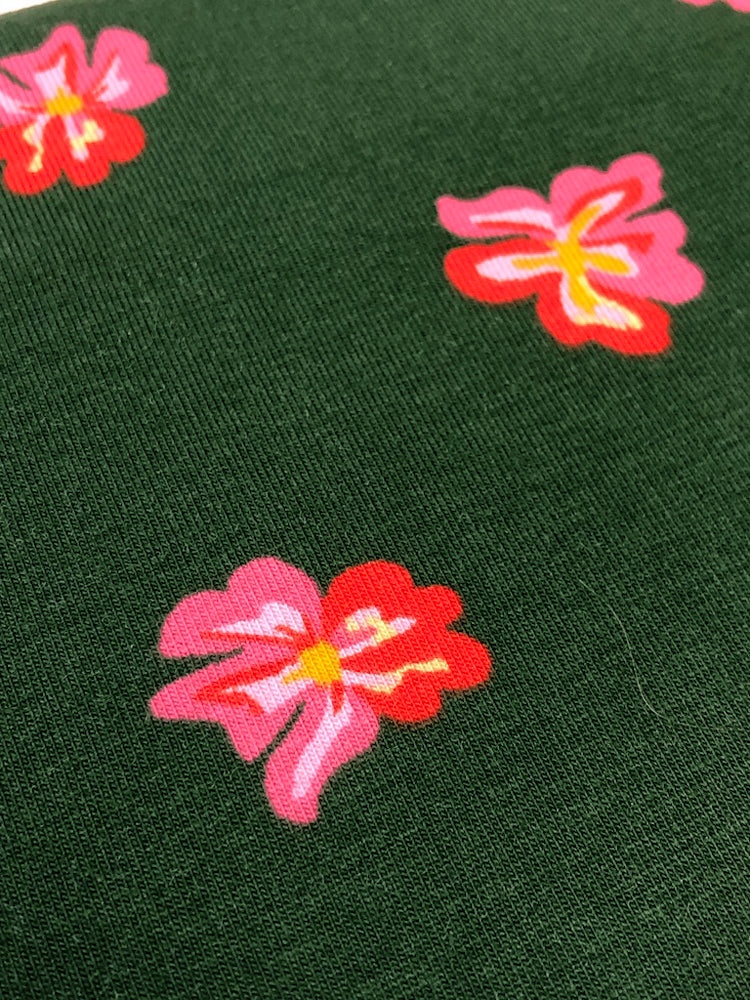 Nordic Garden Dream - Sverdlilje - Green (Iris) - Jersey Knit - Craftyangel