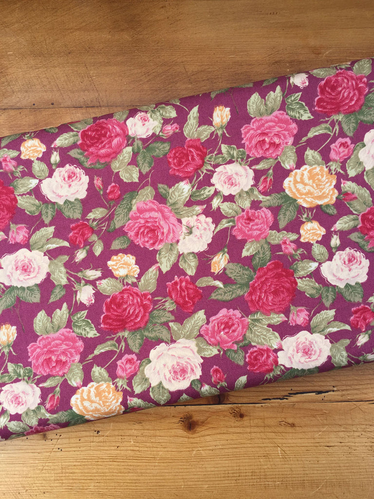 Vintage Roses - Burgundy
