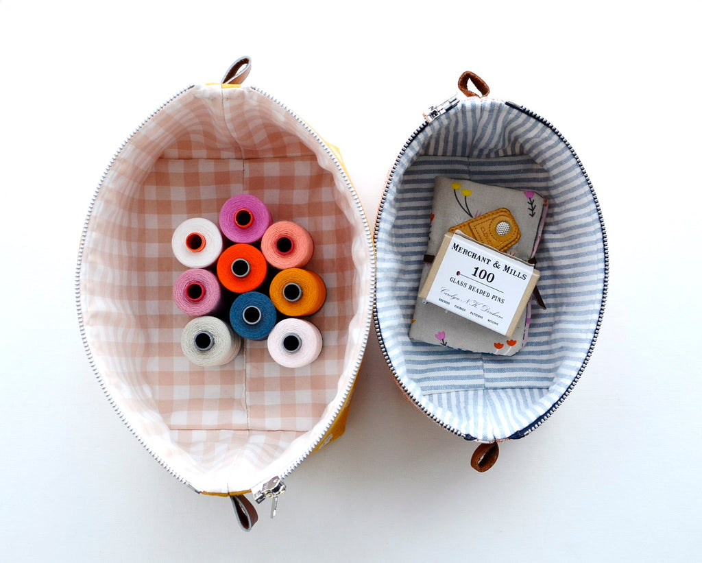 Zippered Basket Pouch by Aneela Hoey - Craftyangel