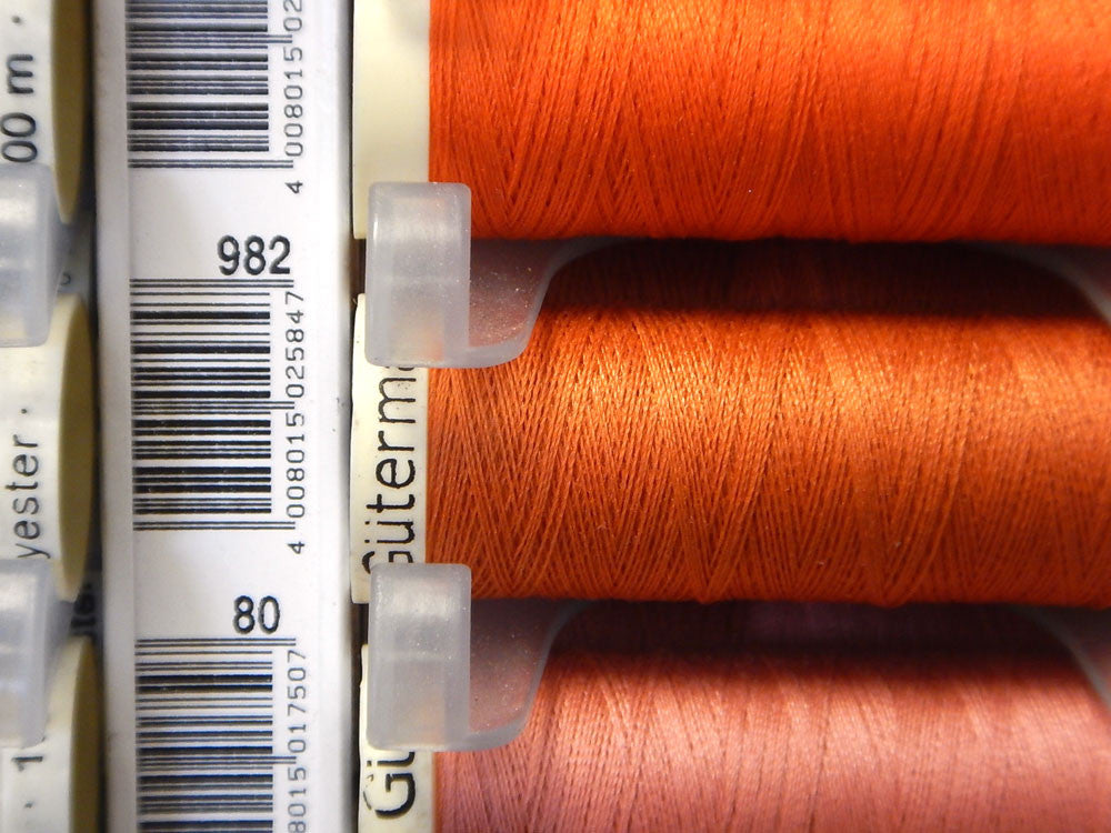 Sew All Gutermann Thread - 100m - Colour 982 - Craftyangel