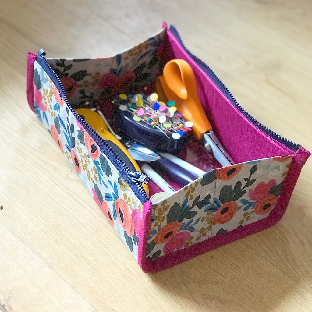 Zip Up Tray Pouch by Aneela Hoey - Craftyangel