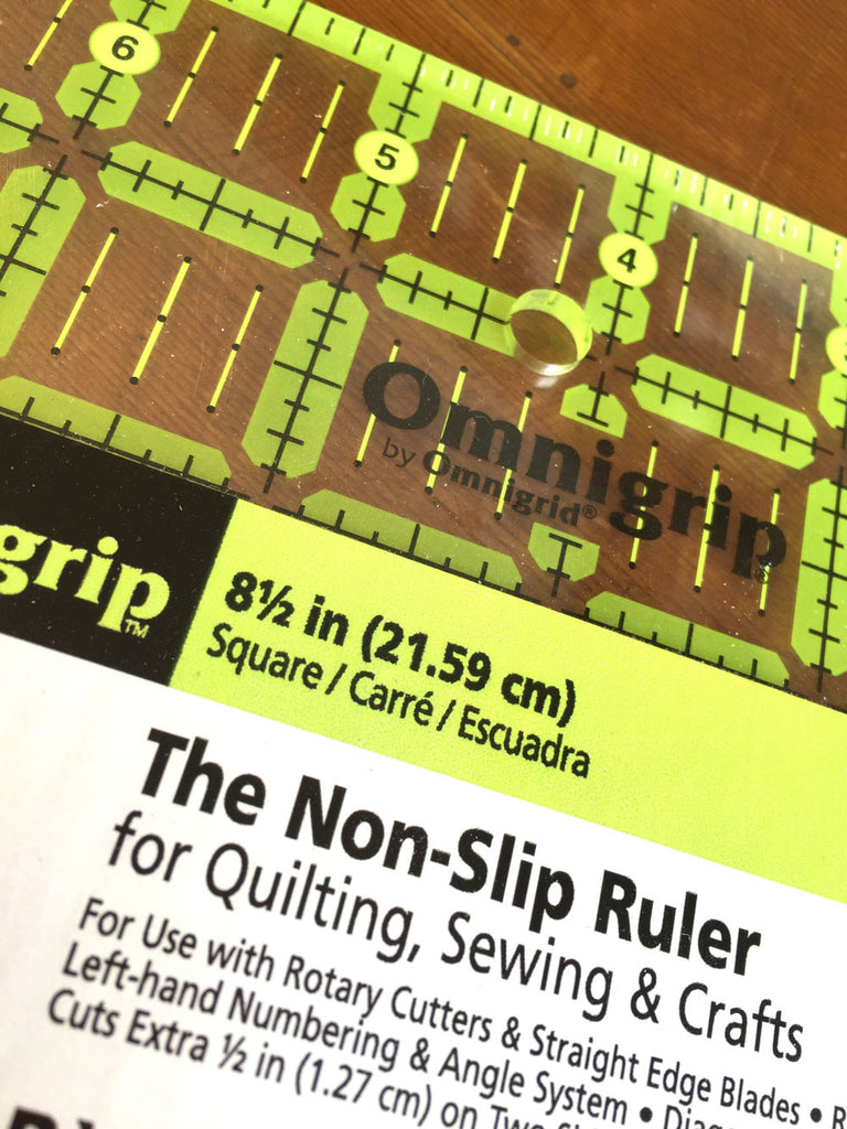 Quilting Ruler - 8½" Square (21.59cm) - Craftyangel