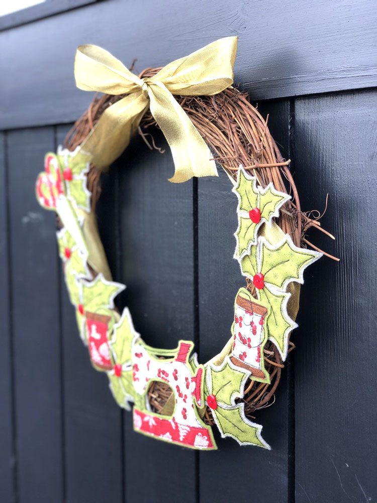[1 space left] Xmas Sewing Wreath - Free Motion Embroidery workshop - with Sam Molloy [Sun 15th Dec 2.00-5.00pm] - Craftyangel