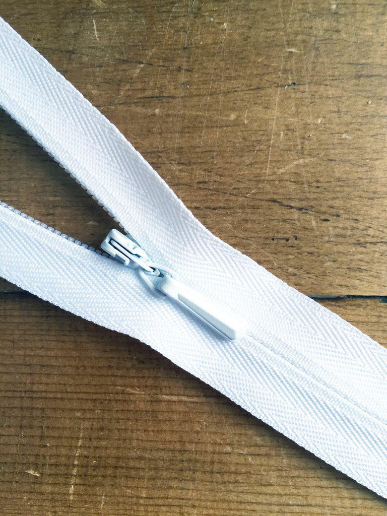 8"/20cm - Concealed Zip - White (501) - Craftyangel